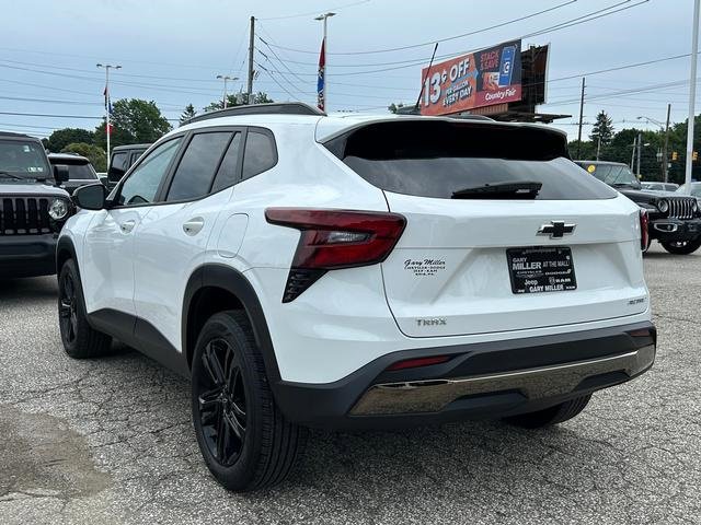 Used 2024 Chevrolet Trax ACTIV w/ Driver Confidence Package image 5