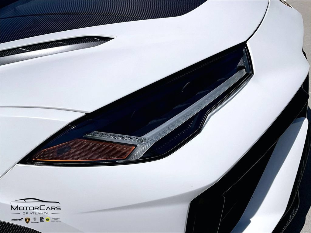 Used 2024 Lamborghini Urus Performante AWD/4WD image 24