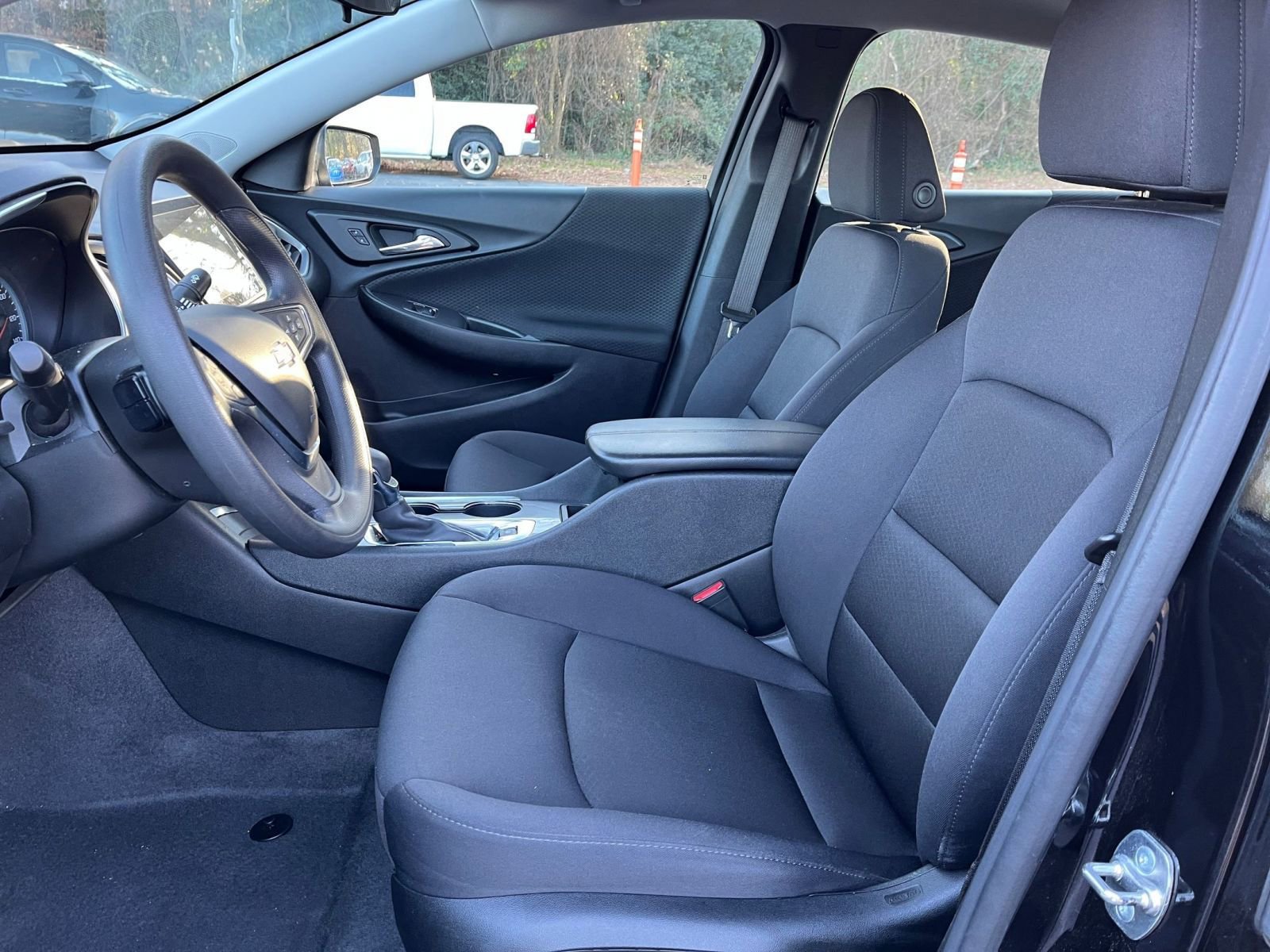 Used 2024 Chevrolet Malibu LT image 27