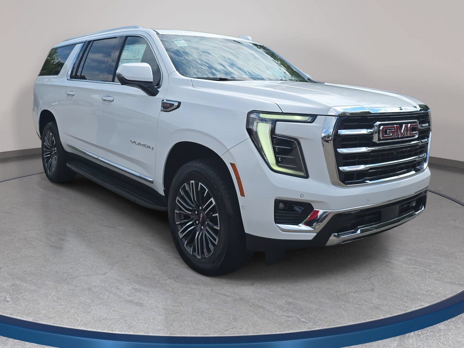 New 2026 GMC Yukon XL Elevation w/ LPO, Floor Liner Package AWD/4WD image 3