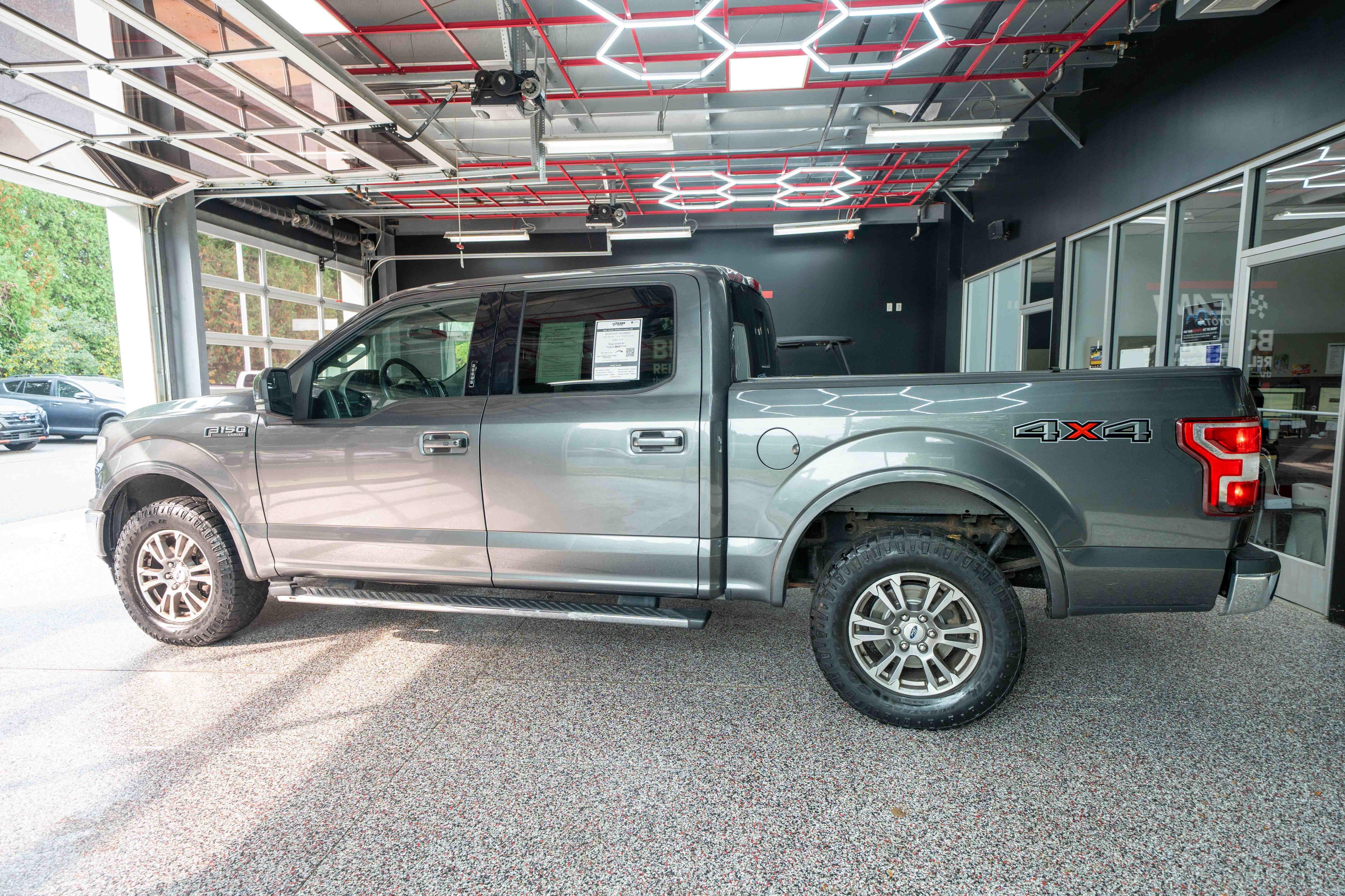 Used 2018 Ford F150 Lariat w/ Trailer Tow Package AWD/4WD image 2