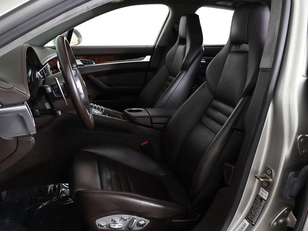 Used 2013 Porsche Panamera AWD/4WD image 32