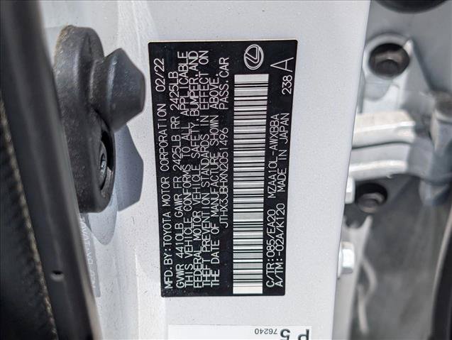 Used 2022 Lexus UX 200 w/ Accessory Package (Z2) FWD image 25