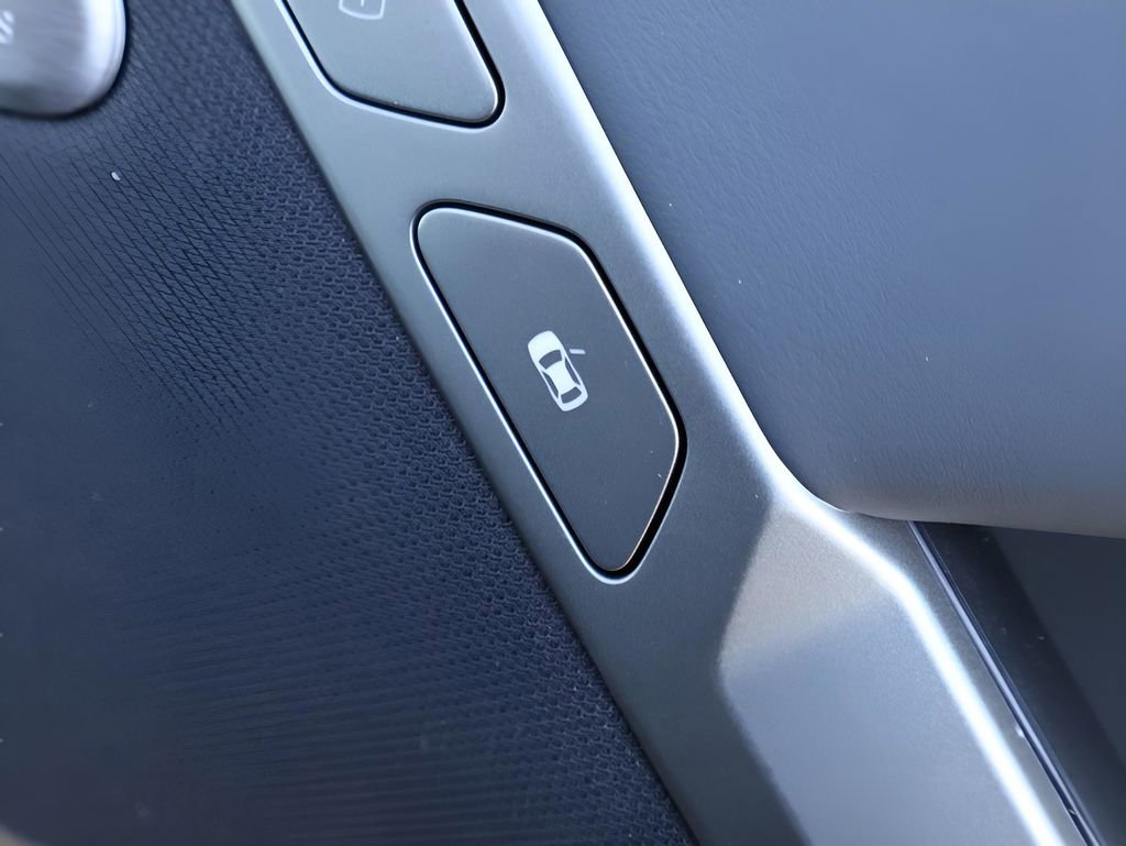 New 2025 BMW iX M60 image 20