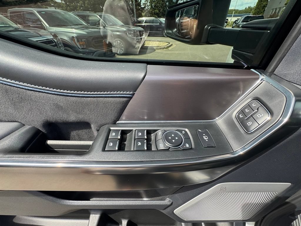 Used 2026 Ford F250 Platinum AWD/4WD image 19