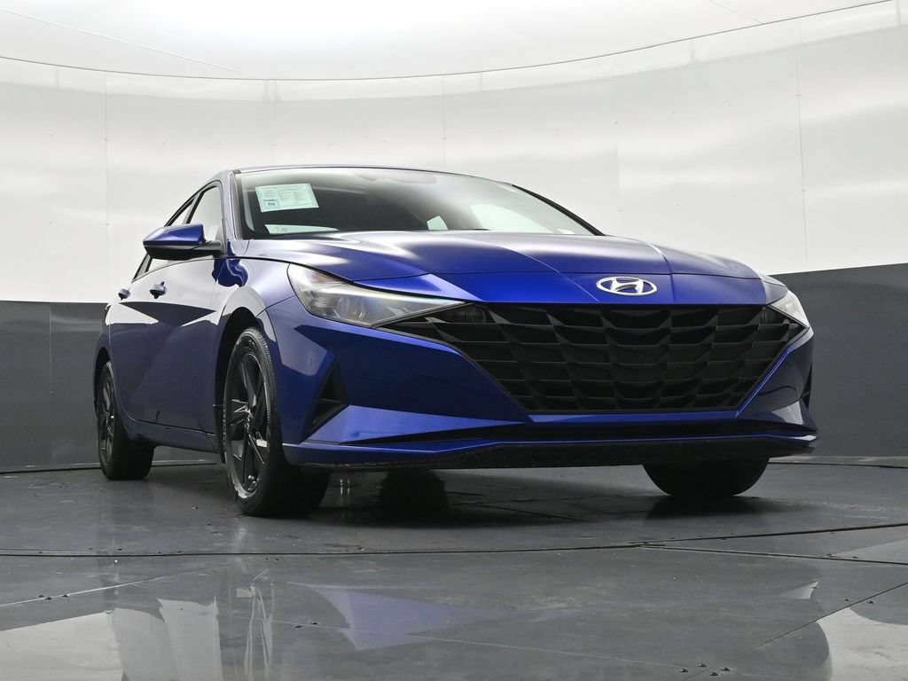 Used 2023 Hyundai Elantra SEL FWD image 29