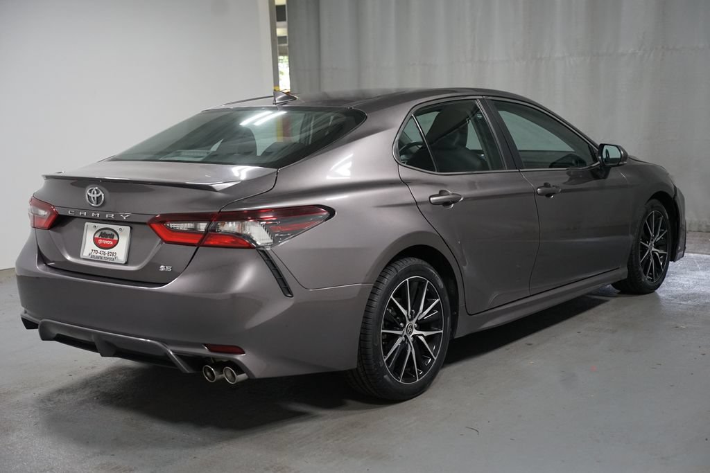 Certified 2023 Toyota Camry SE FWD image 9