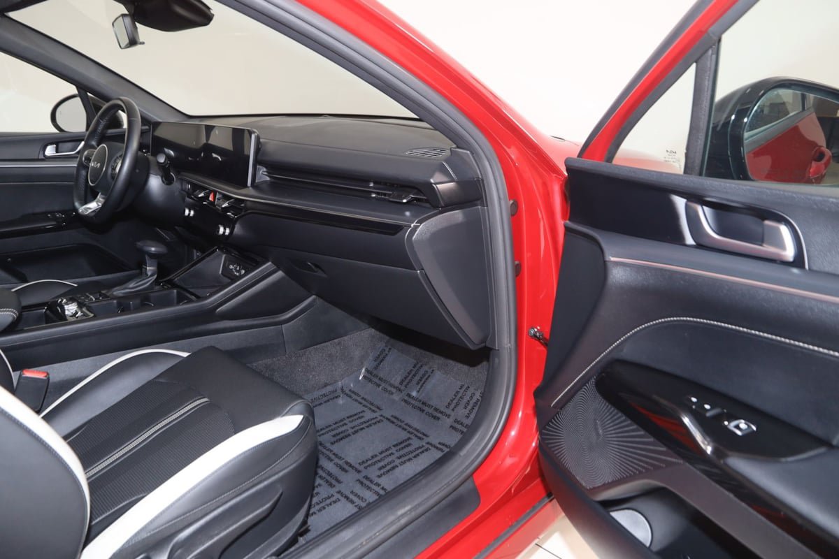 Used 2025 Kia K5 GT-Line AWD/4WD image 37
