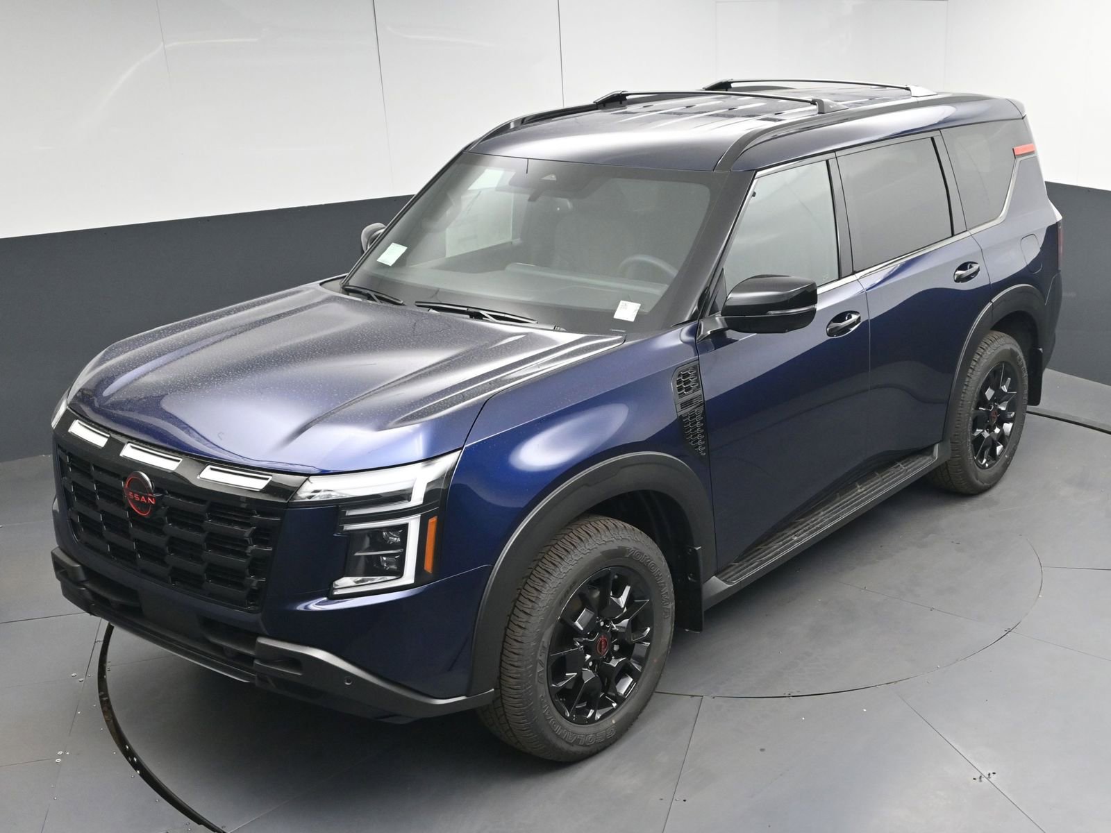 New 2026 Nissan Armada PRO-4X w/ Captain's Chari Seat Package AWD/4WD image 31