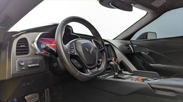 Used 2016 Chevrolet Corvette Z06 w/ 3LZ Preferred Equipment Group RWD image 18