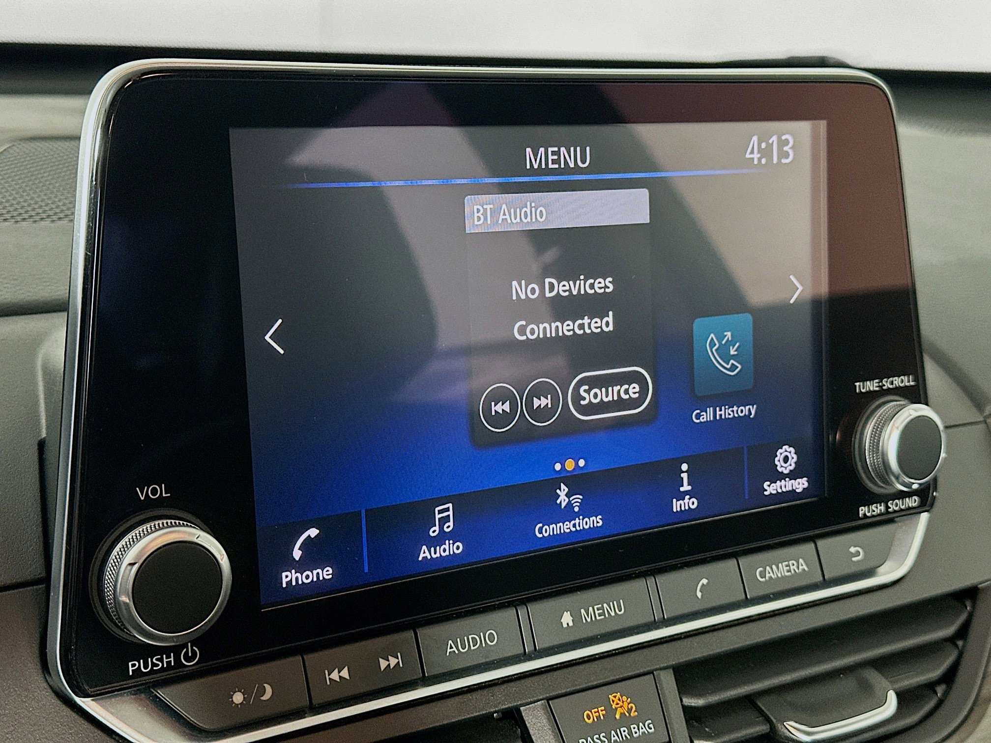 Used 2024 Nissan Altima 2.5 SV image 19