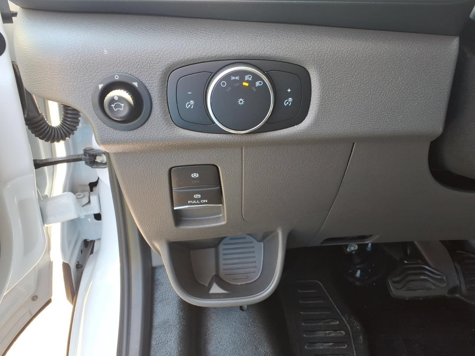 New 2026 Ford Transit 150 Low Roof w/ Load Area Protection Package RWD image 17