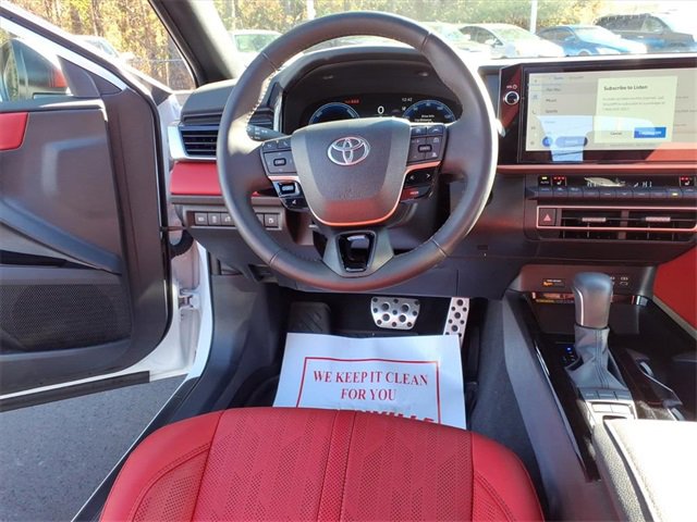 Used 2025 Toyota Camry XSE image 12