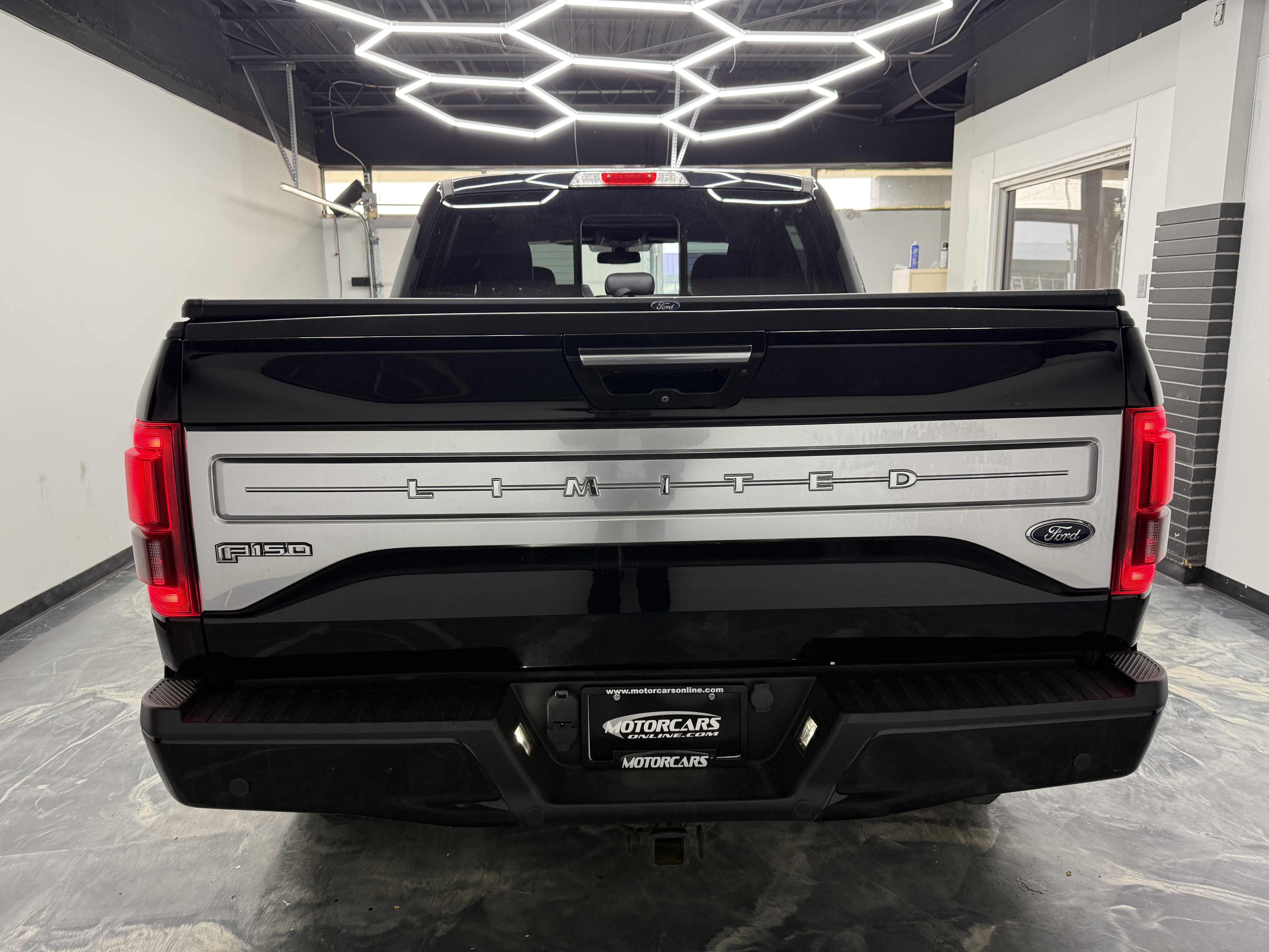 Used 2017 Ford F150 Limited AWD/4WD image 4