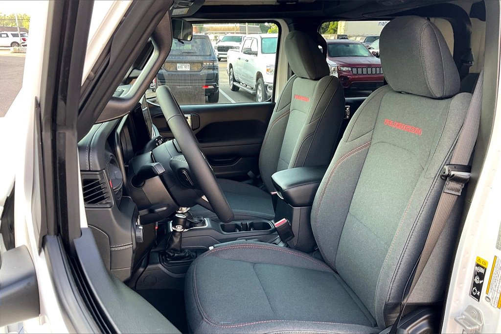 New 2025 Jeep Gladiator Rubicon w/ Convenience Group image 9