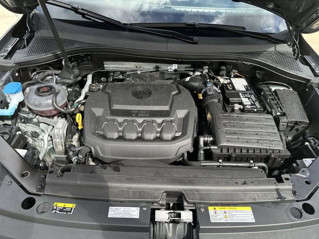 Used 2024 Volkswagen Tiguan SE AWD/4WD image 20