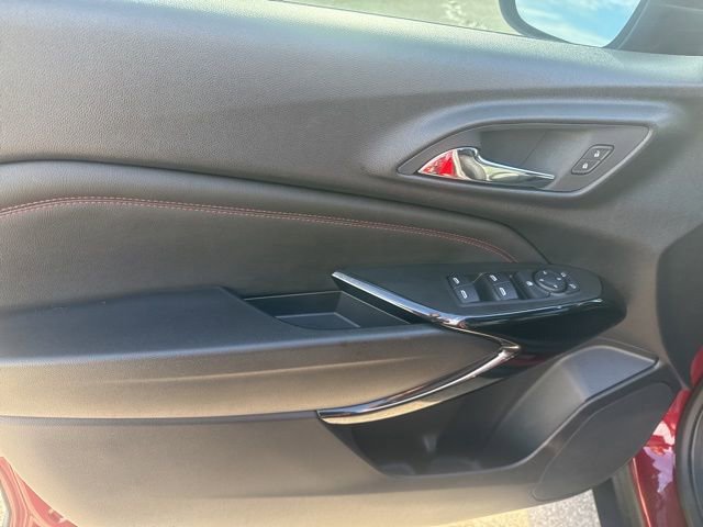 Used 2024 Chevrolet Trax RS w/ Sunroof Package image 23