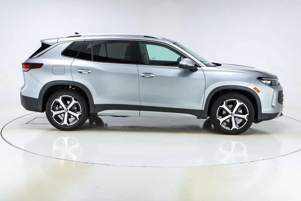 New 2026 Volkswagen Tiguan SE image 49