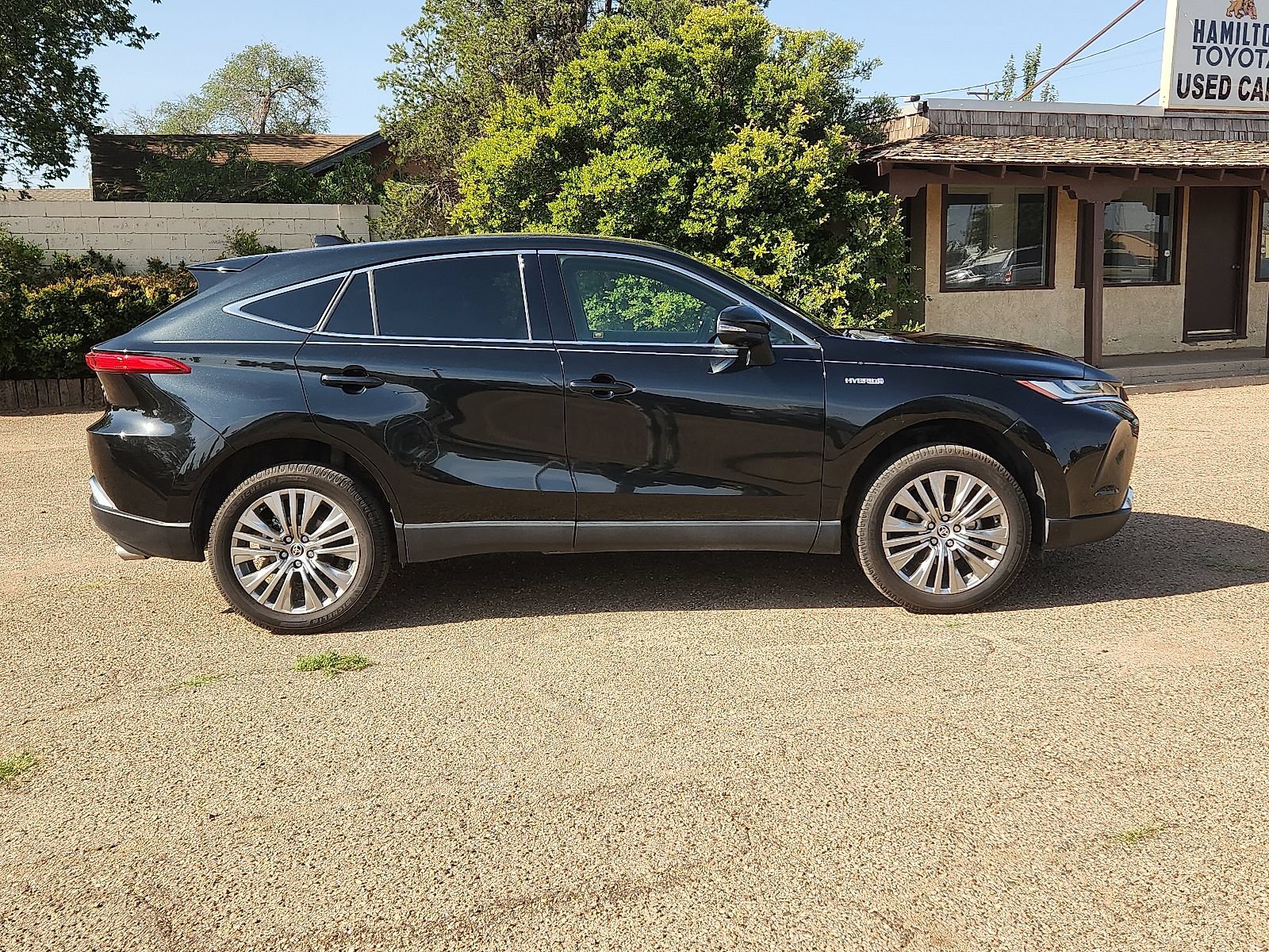 Used 2021 Toyota Venza Limited w/ Advanced Technology Package AWD/4WD image 5