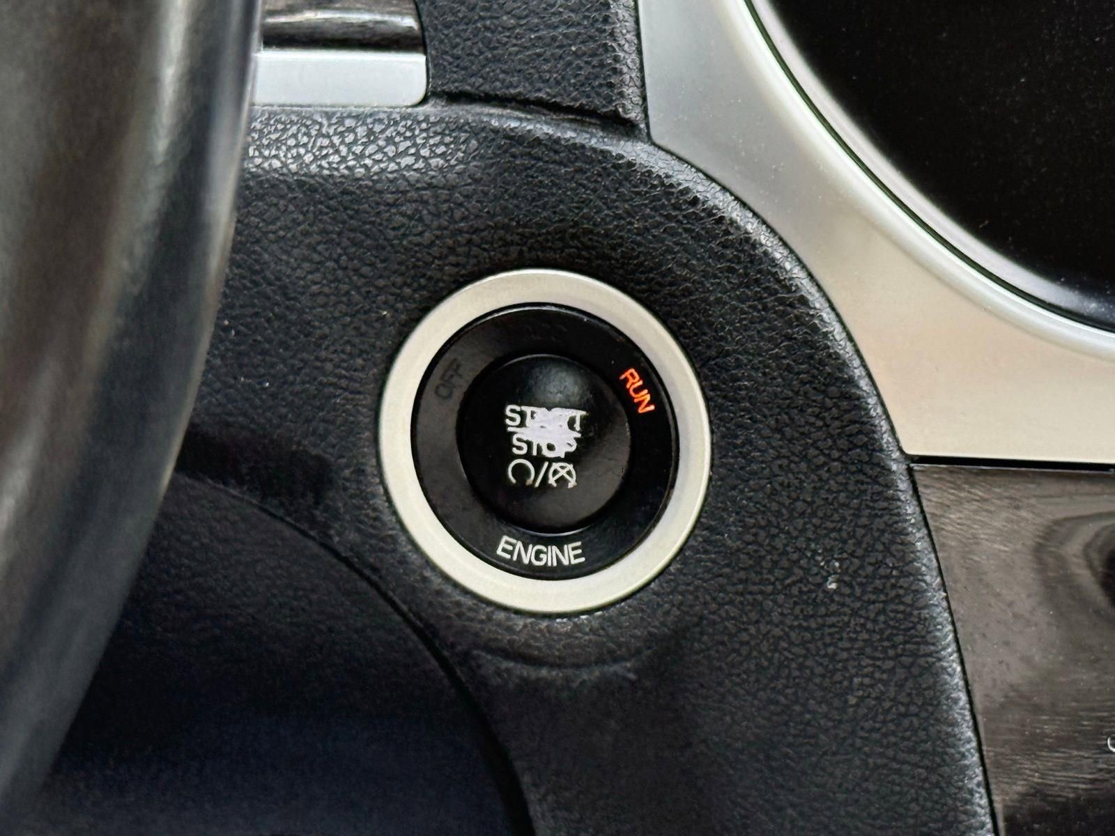 Used 2015 Chrysler 300 Limited w/ Driver Convenience Group image 42