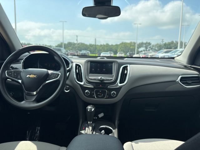 Used 2020 Chevrolet Equinox LS w/ LS Convenience Package AWD/4WD image 39