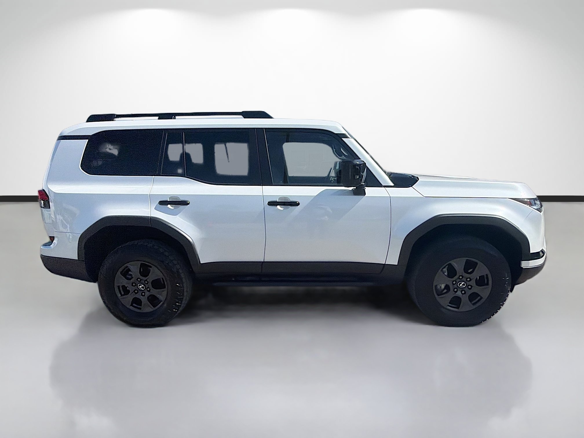 Used 2025 Lexus GX 550 AWD/4WD image 2