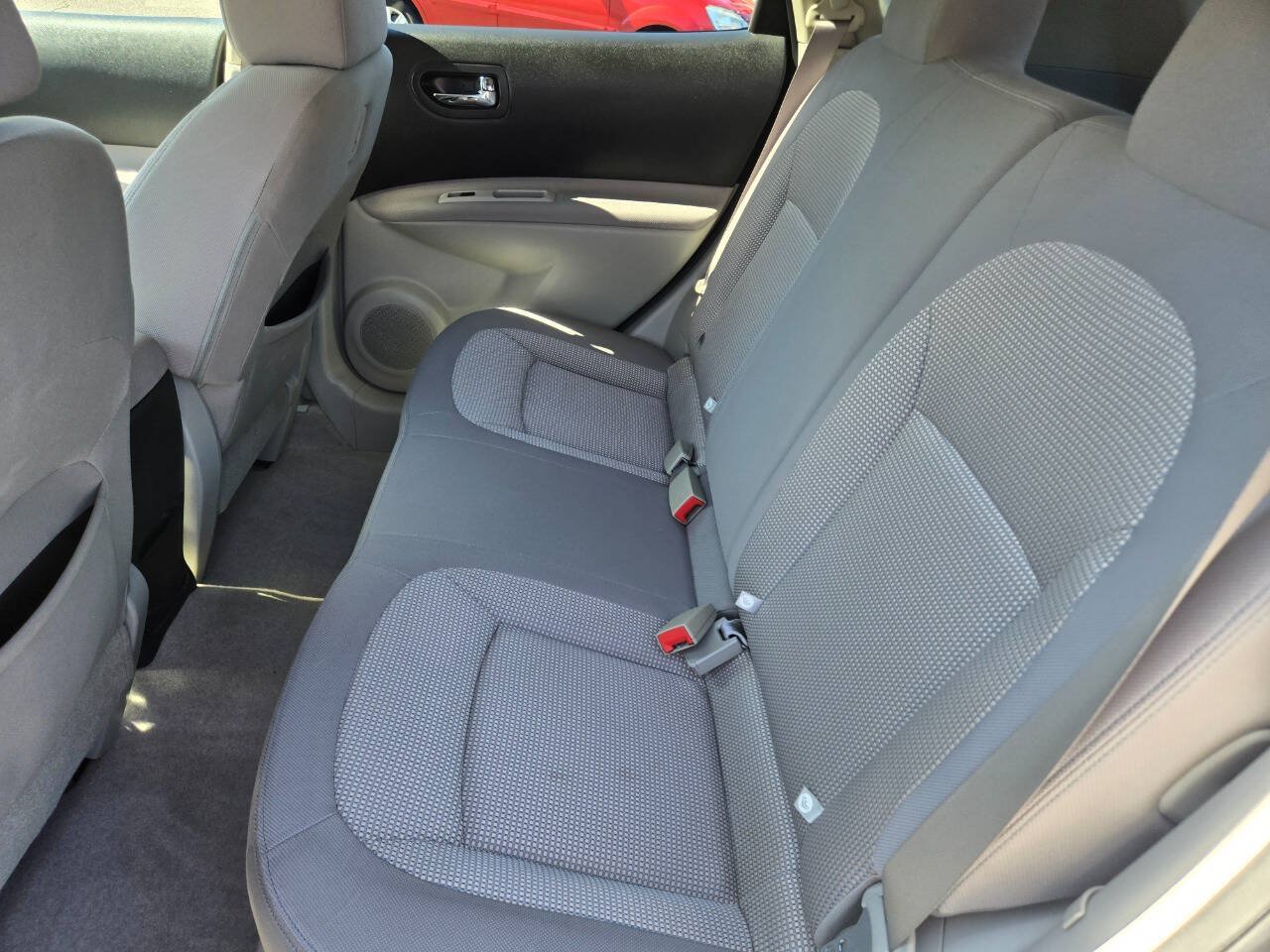 Used 2012 Nissan Rogue SV w/ Premium Pkg AWD/4WD image 25