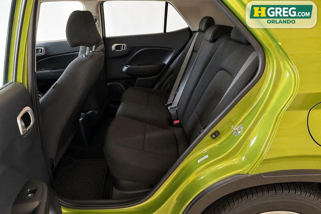 Used 2020 Hyundai Venue SE FWD image 16
