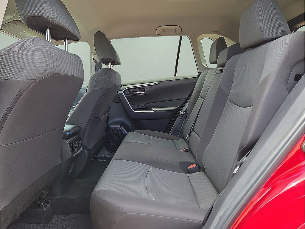 Used 2022 Toyota RAV4 XLE FWD image 15