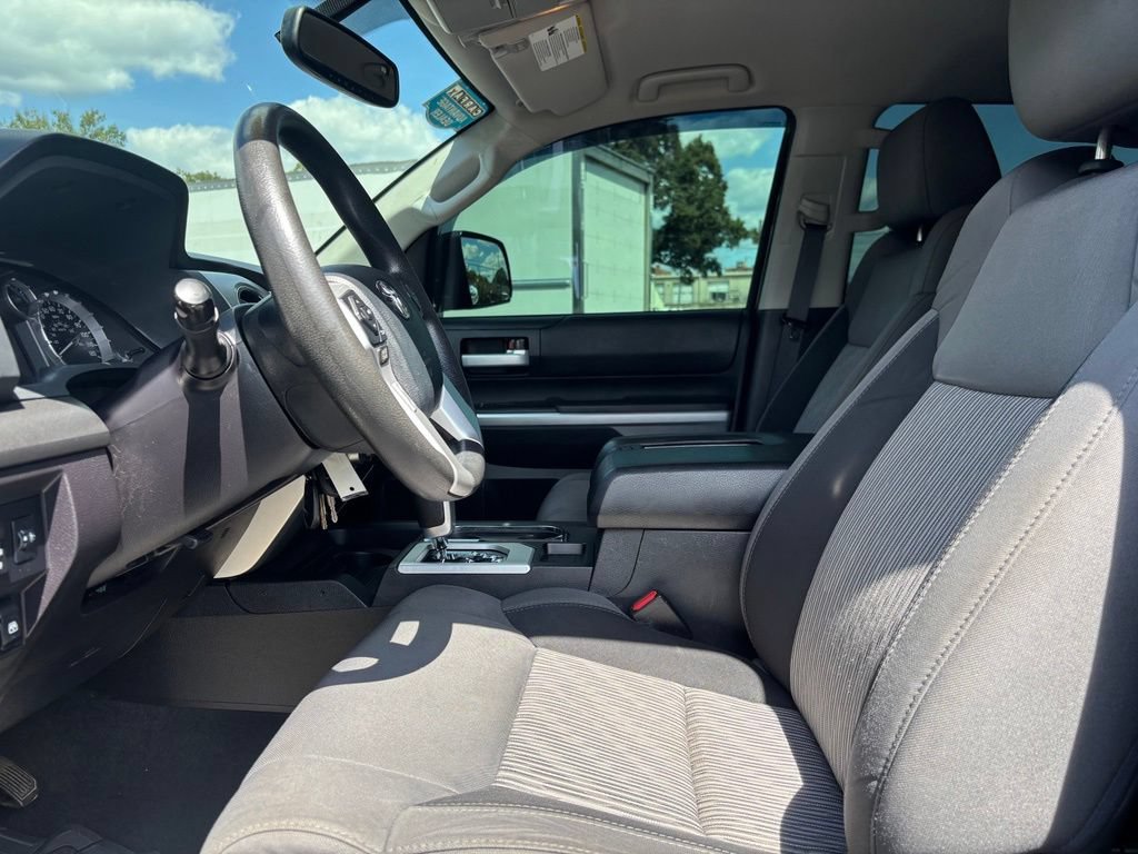 Used 2016 Toyota Tundra SR5 w/ SR5 Upgrade Package AWD/4WD image 22