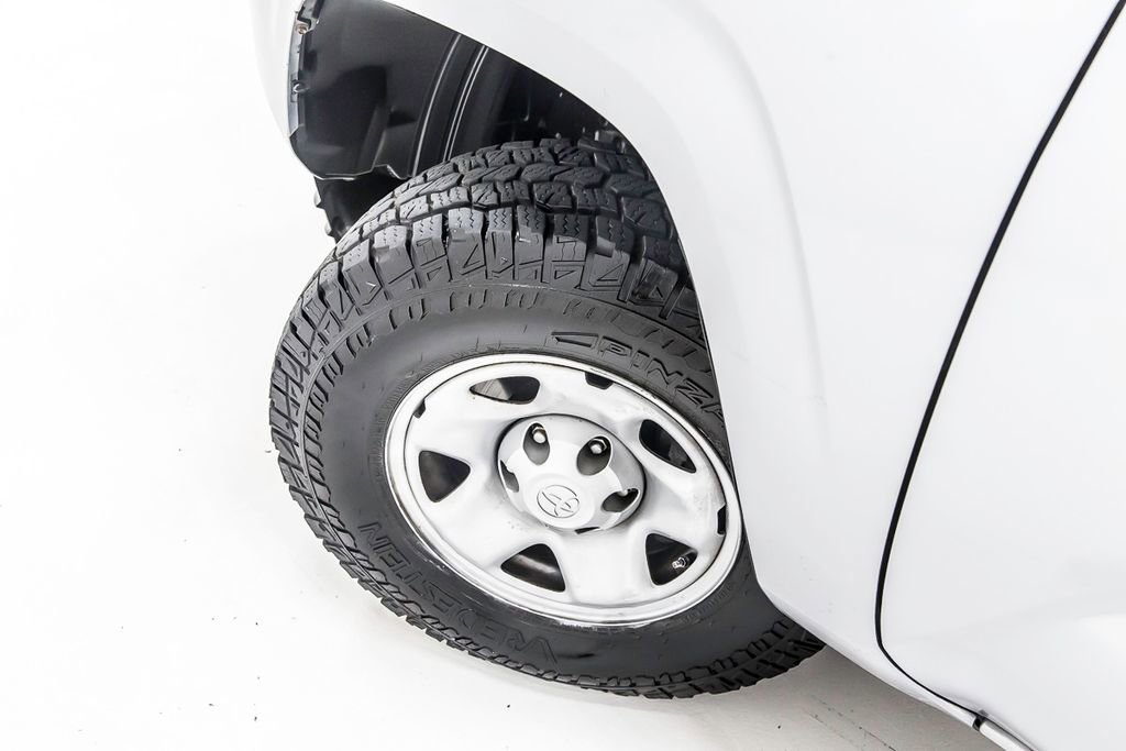 Used 2020 Toyota Tacoma SR AWD/4WD image 13