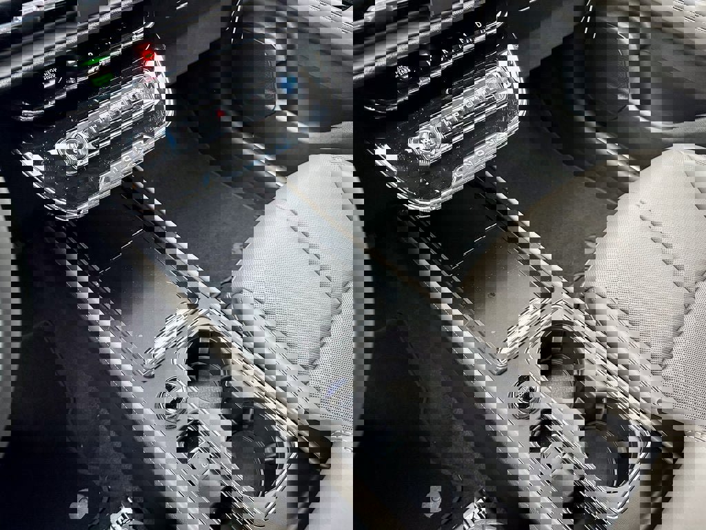 New 2025 Lincoln Corsair Grand Touring image 24