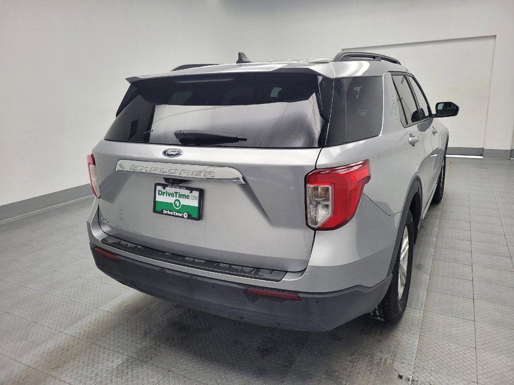 Used 2021 Ford Explorer XLT image 7