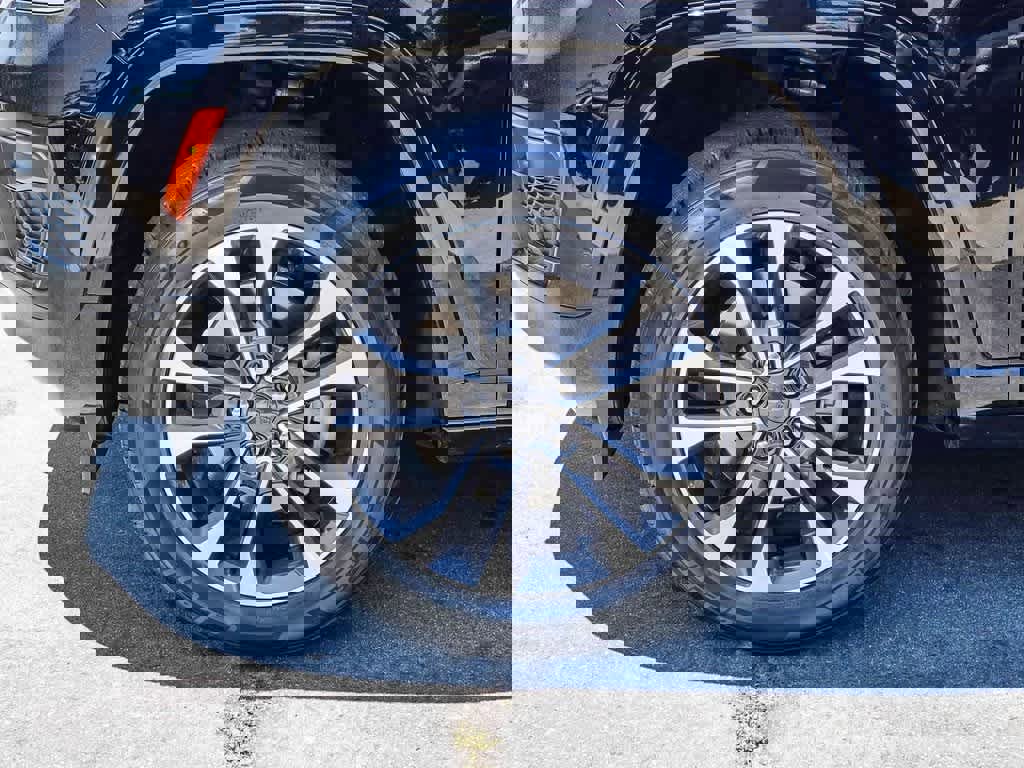 Certified 2022 Jeep Grand Cherokee L Overland w/ Luxury Tech Group IV image 10