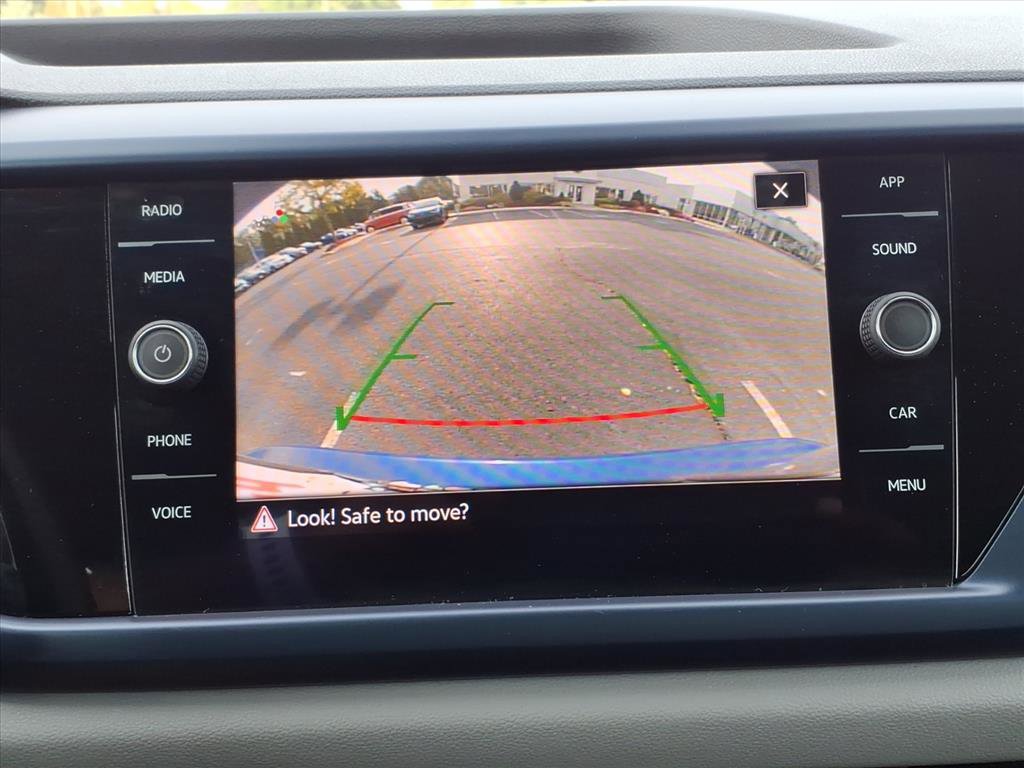 Used 2022 Volkswagen Taos SE w/ Panoramic Sunroof Package image 22