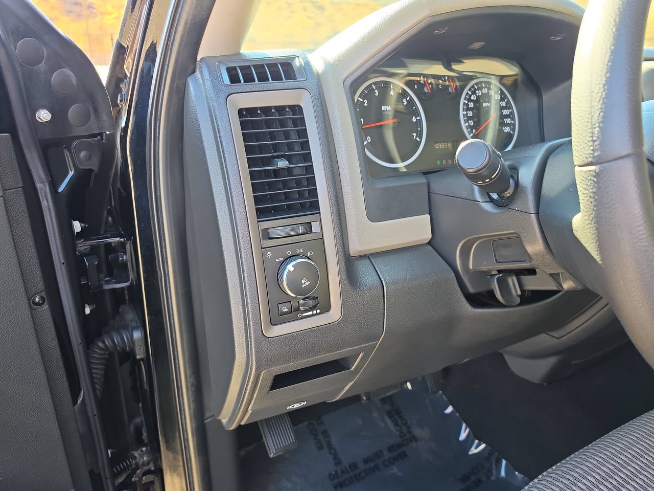 Used 2012 RAM 1500 Express RWD image 16