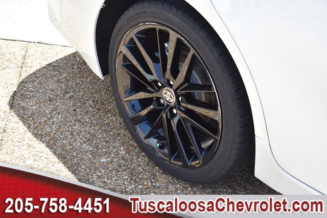 Used 2024 Toyota Camry XSE FWD image 12