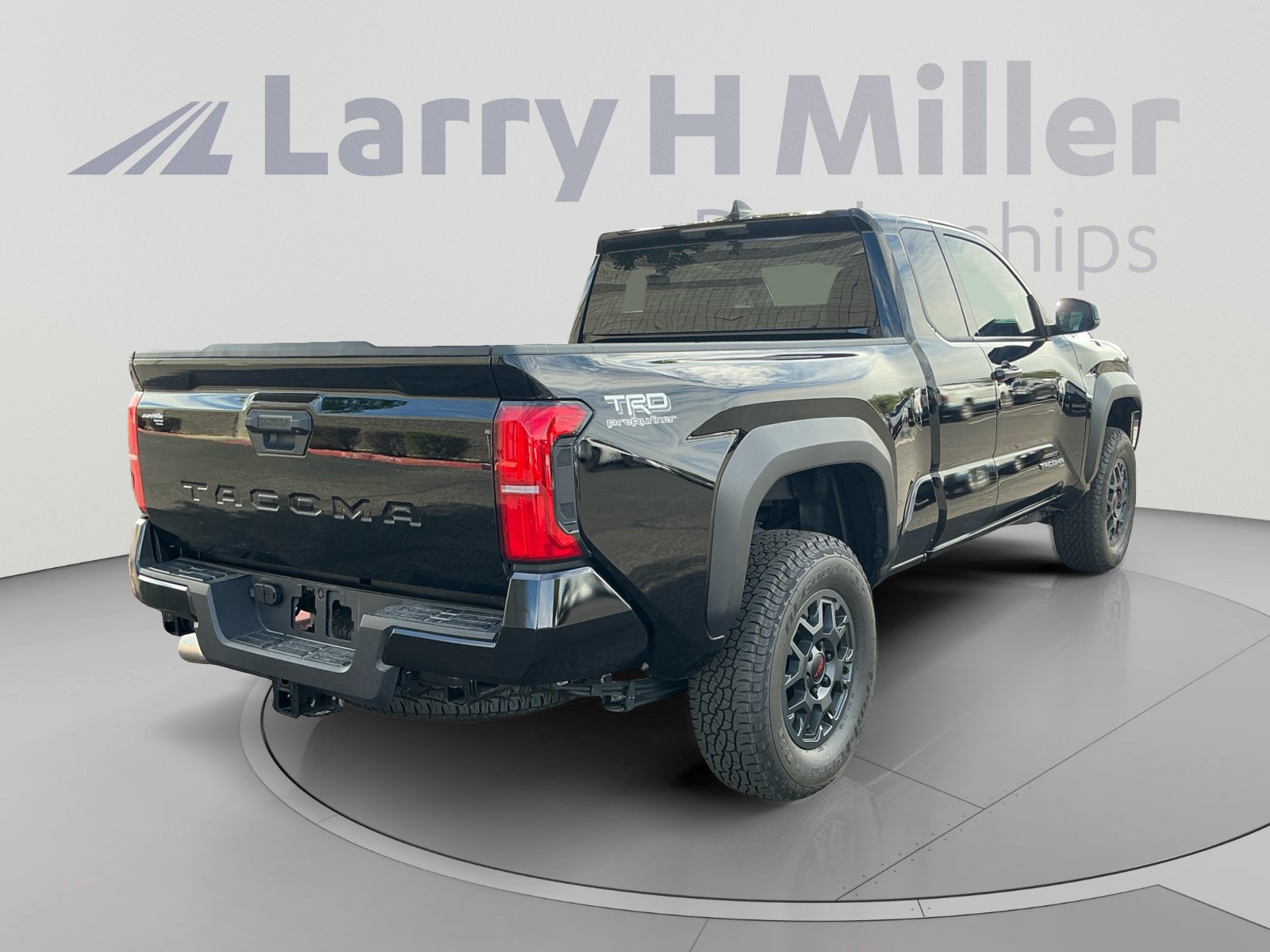 Used 2026 Toyota Tacoma SR5 RWD image 4