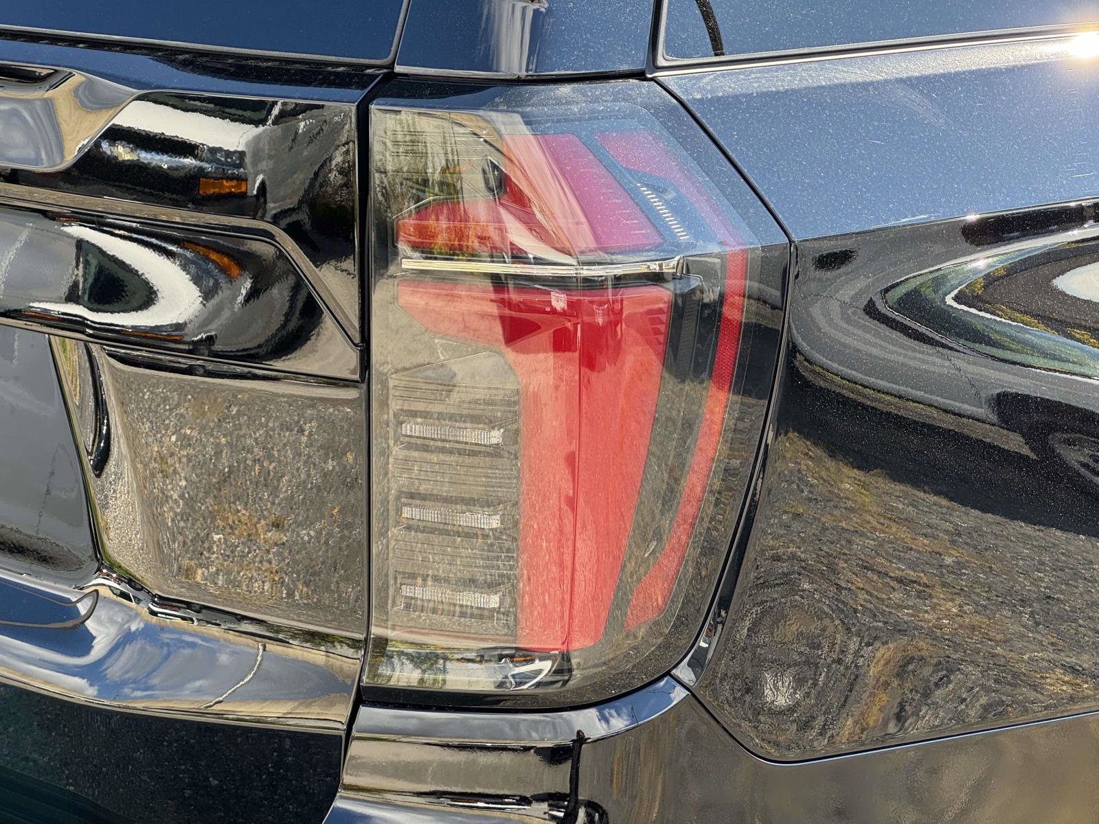 Certified 2025 Chevrolet Suburban Z71 image 19