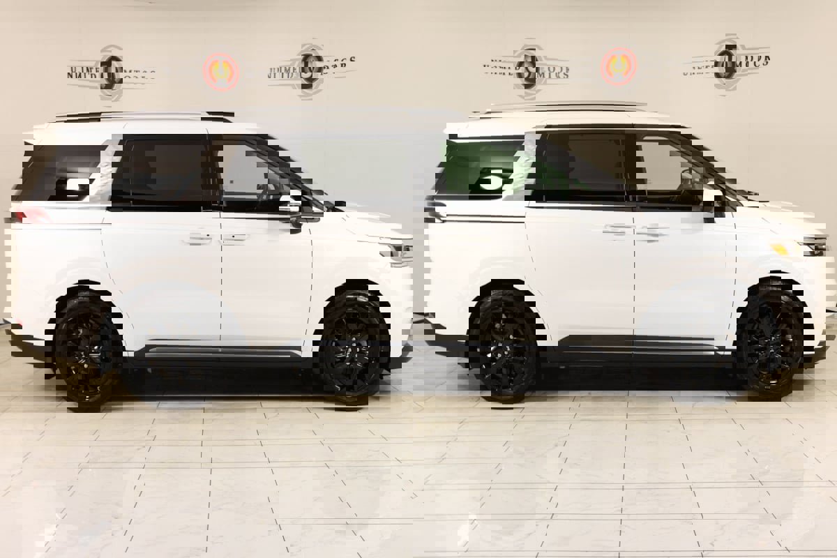 Used 2024 Kia Carnival SX Prestige image 2