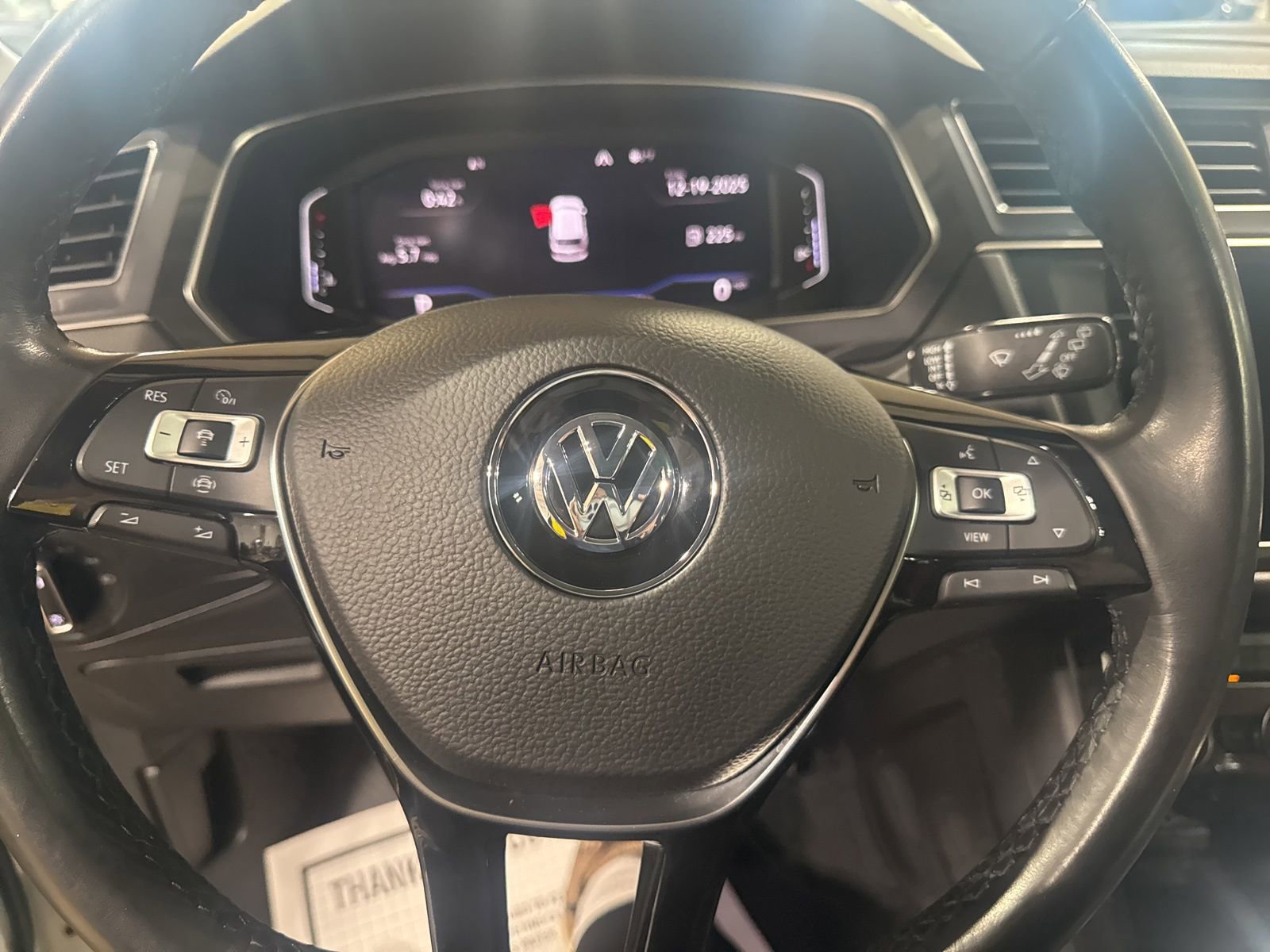 Used 2019 Volkswagen Tiguan SEL Premium image 19