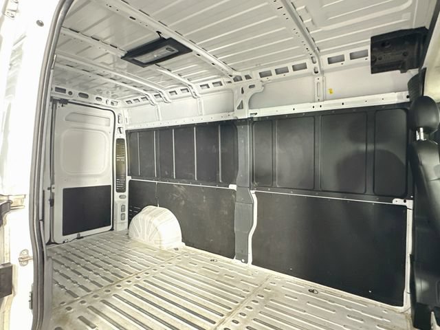 Used 2026 RAM ProMaster 2500 w/ Convenience Group FWD image 18