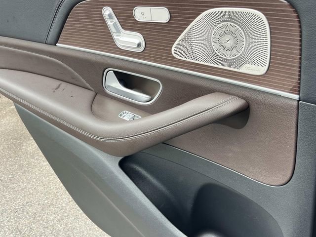 Used 2022 Mercedes-Benz GLS 450 4MATIC image 18