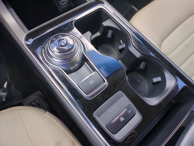 Used 2020 Ford Edge SE AWD/4WD image 12