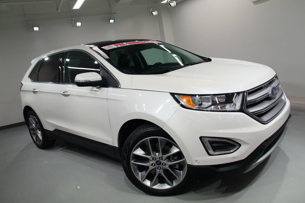 Used 2015 Ford Edge Titanium w/ Equipment Group 302A AWD/4WD image 10