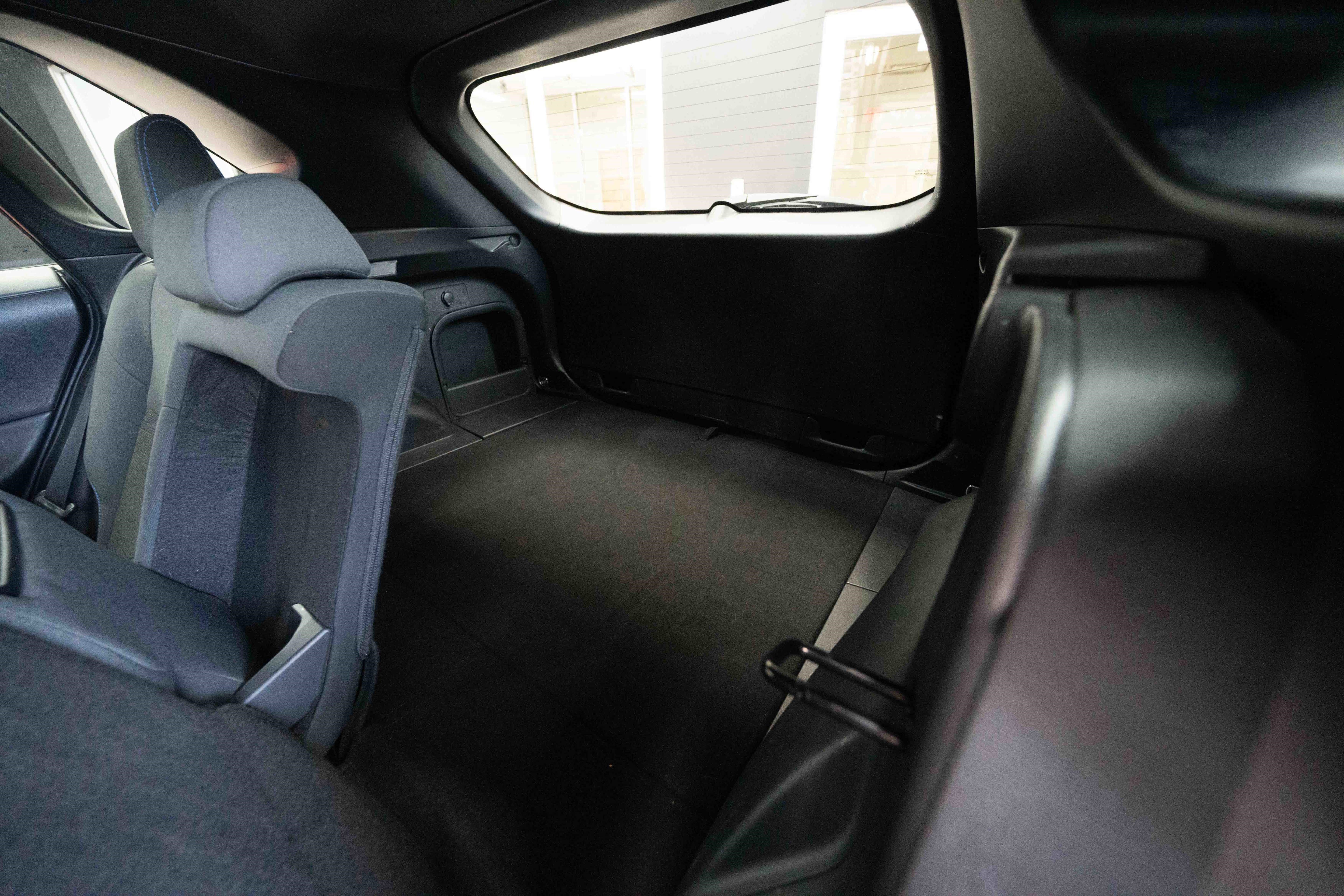 Used 2023 Toyota RAV4 SE image 25