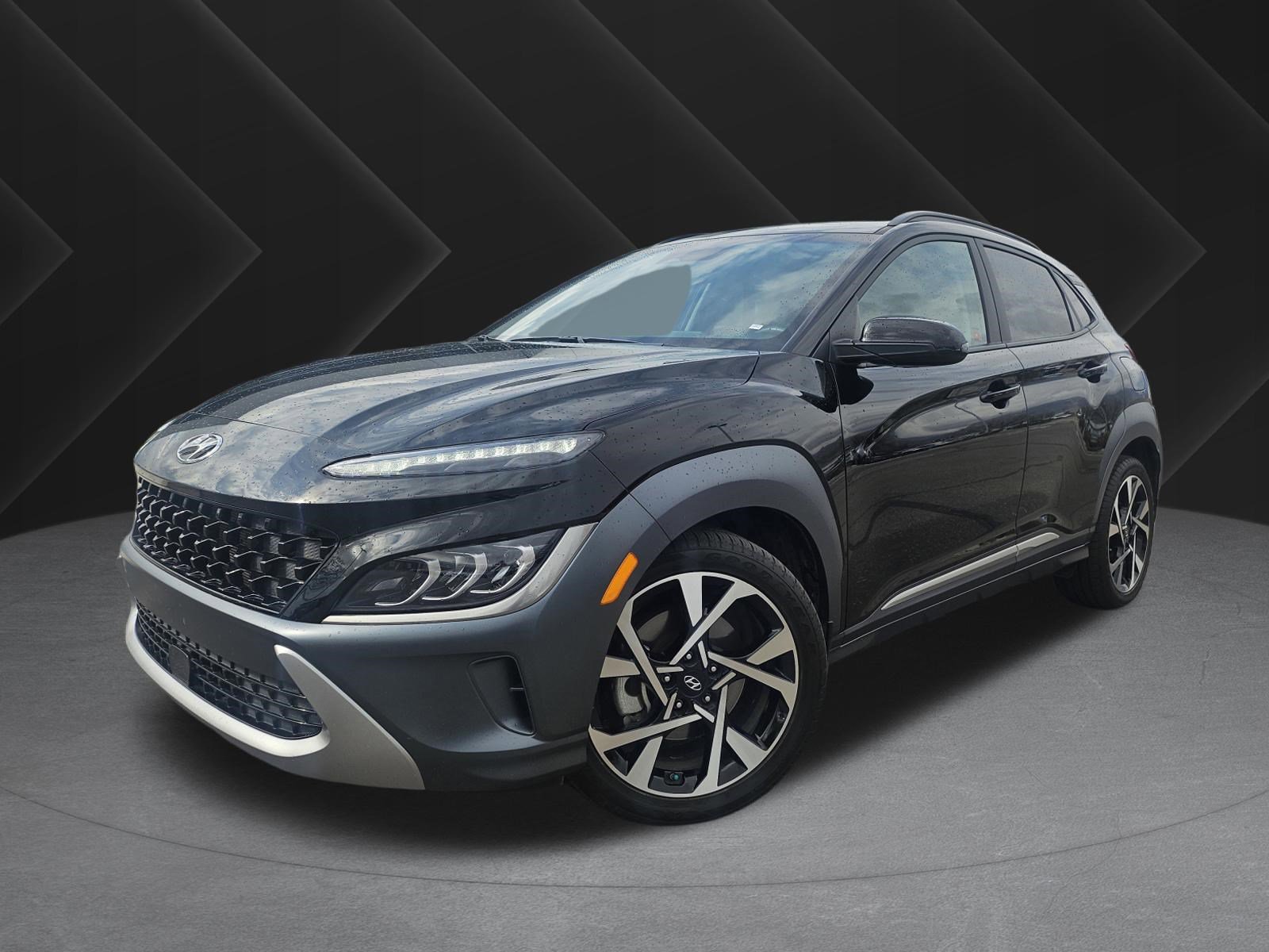 Used 2022 Hyundai Kona Limited w/ Cargo Package image 1