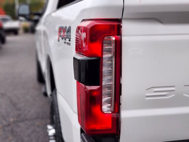 New 2026 Ford F350 Lariat w/ Lariat Ultimate Package image 9
