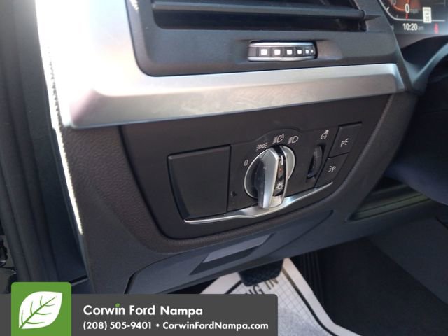 Used 2025 BMW X4 xDrive30i image 13