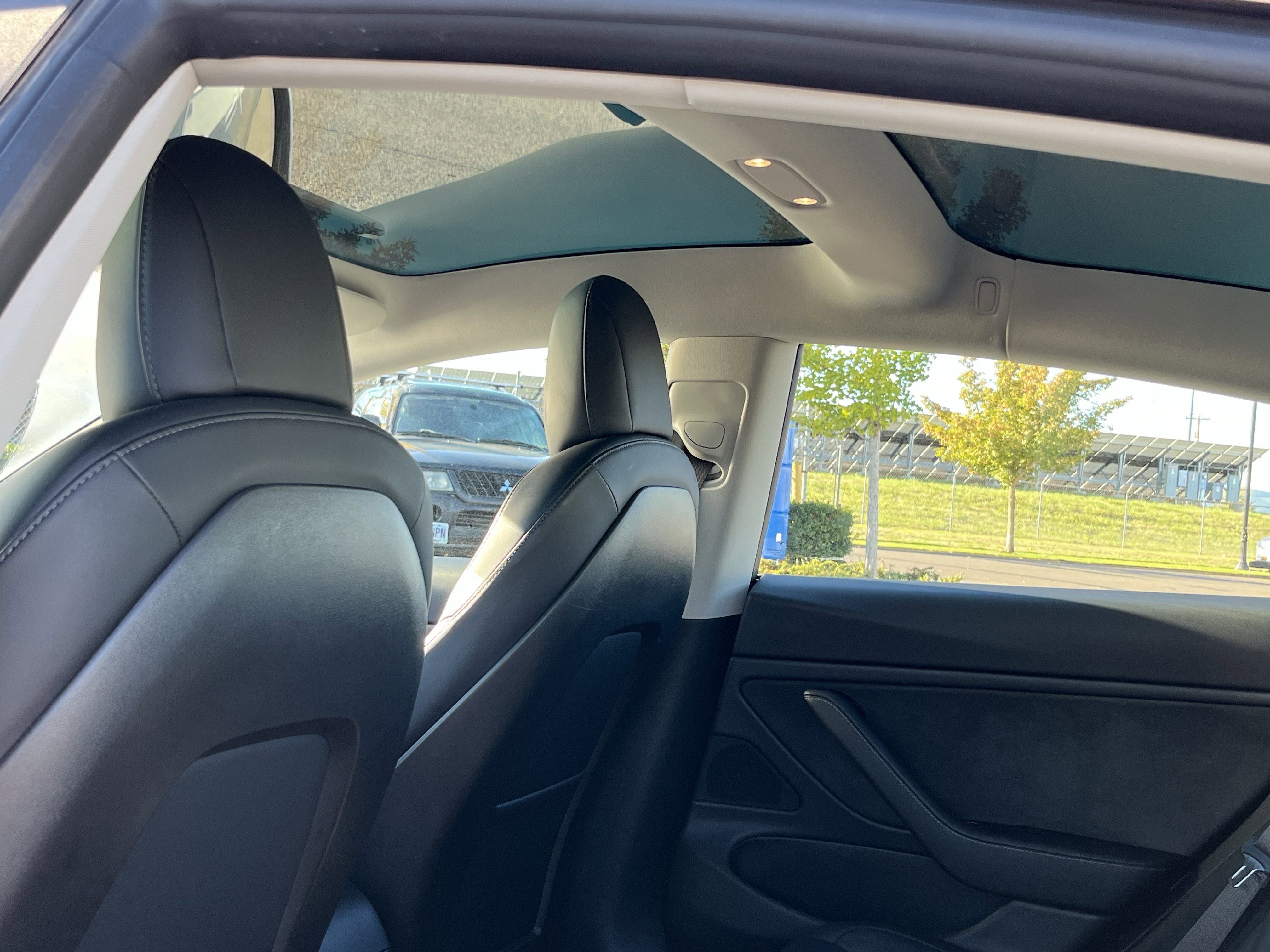 Used 2018 Tesla Model 3 Long Range image 15